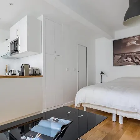 Cmg Champ De Mars - Tour Eiffel Apartment